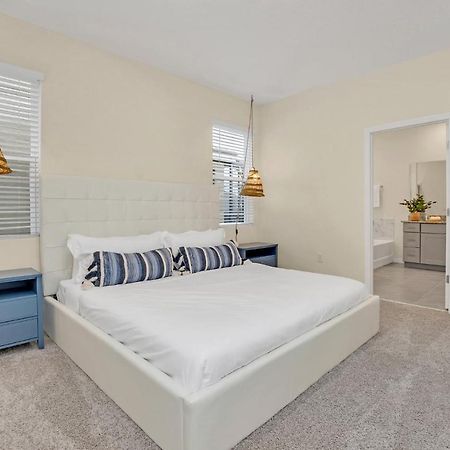 Pool-Jacuzzi Villa 6B Near Disney Davenport! Exterior photo