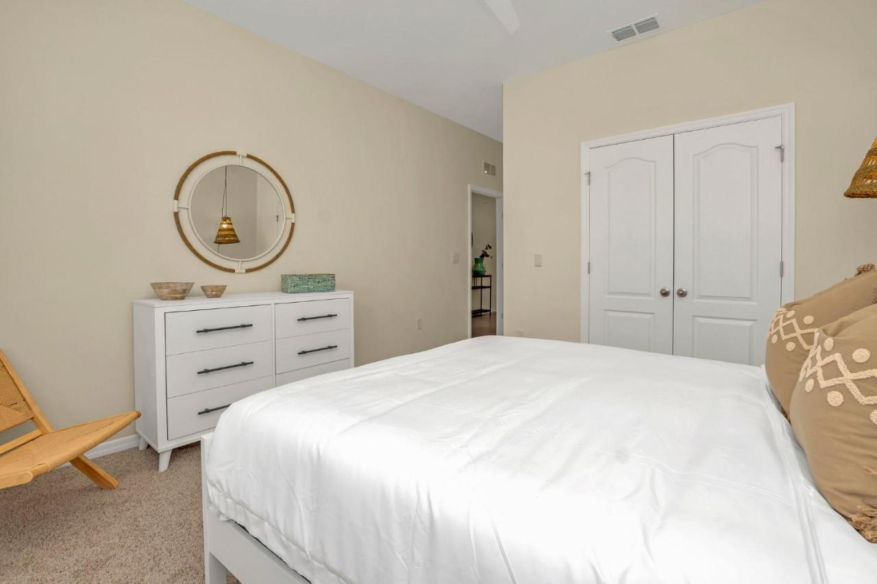 Pool-Jacuzzi Villa 6B Near Disney Davenport! Exterior photo